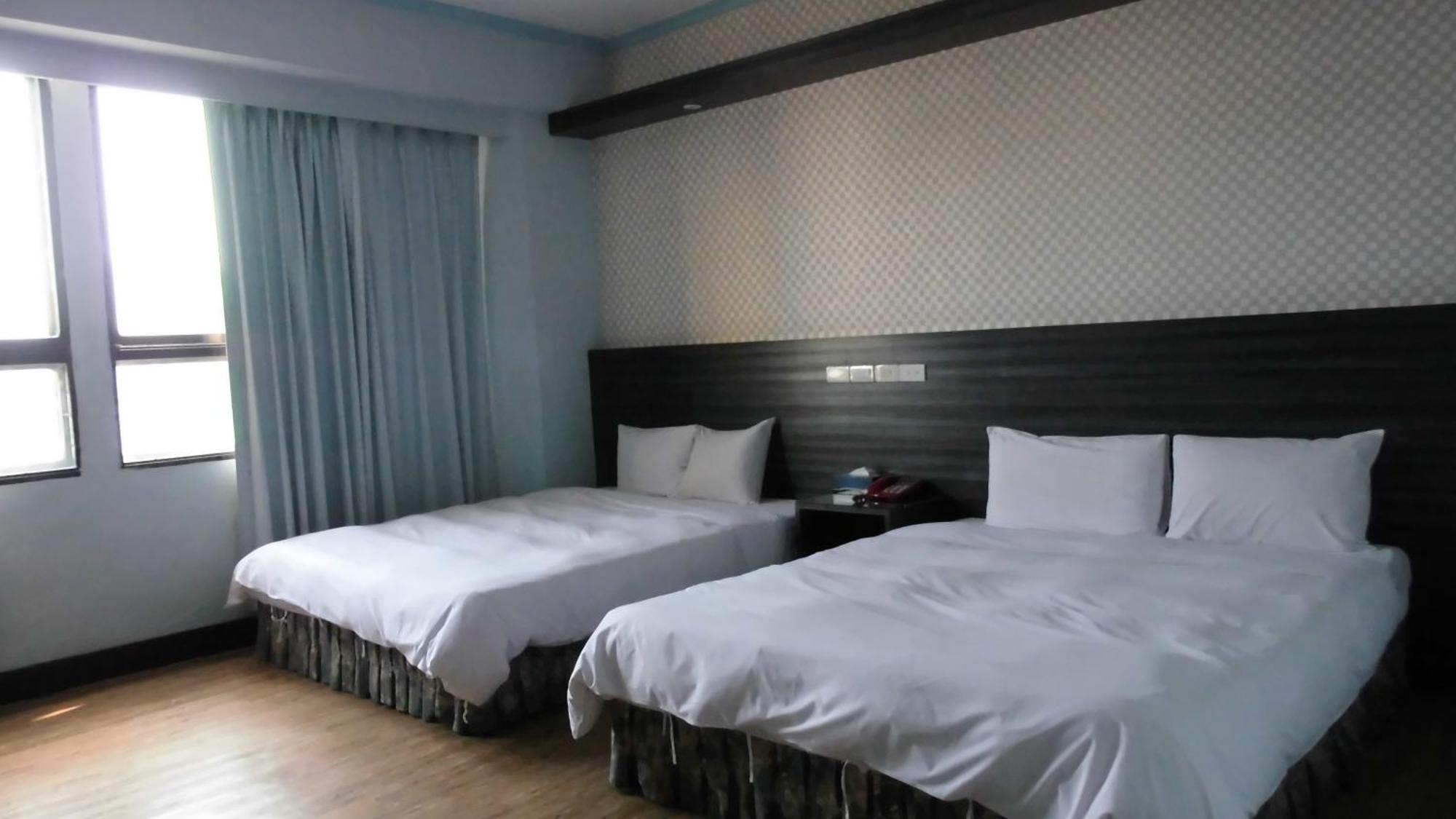 Modern Plaza Hotel Kaohsiung Exterior foto