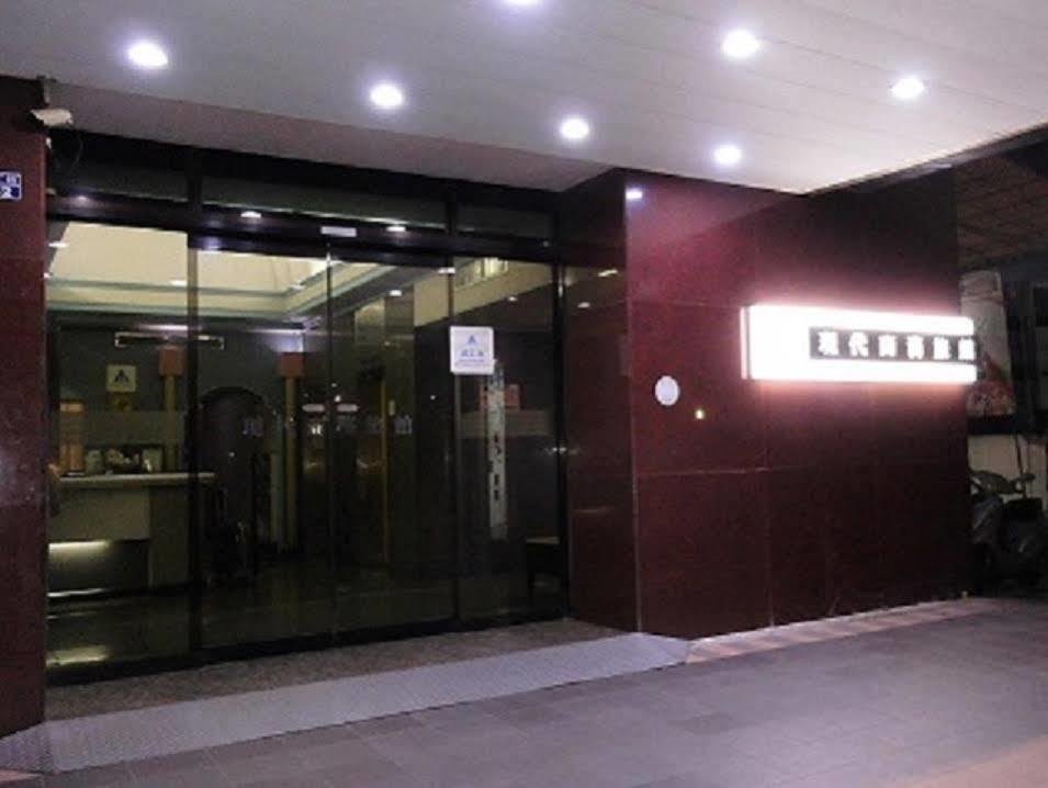 Modern Plaza Hotel Kaohsiung Exterior foto